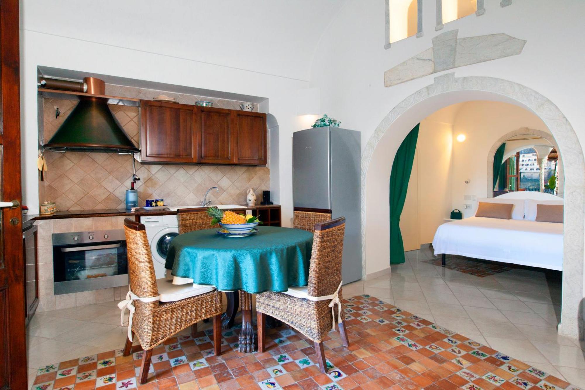 Yourhome - Alcova Apartment Positano Bagian luar foto